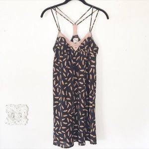 U.O. PINS&NEEDLES FEATHER DRESS